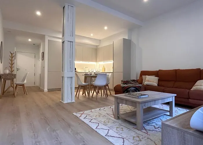 Churruca With Terrace Daire *