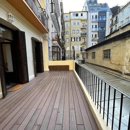 Churruca With Terrace Daire *